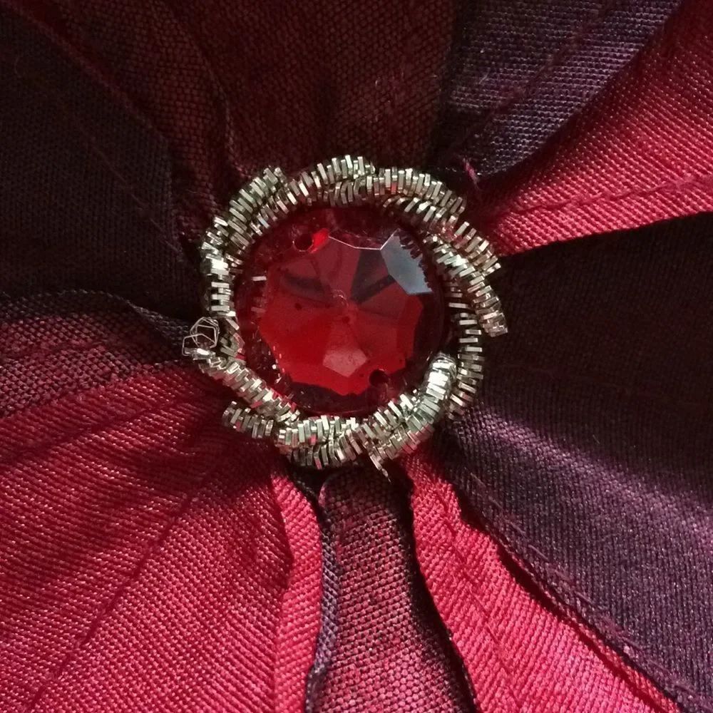 Metallic Red Pointsetta Appliqué Tree Skirt - Picture 9 of 9